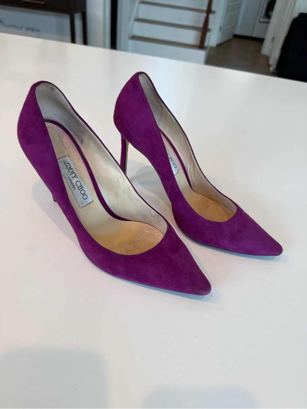 Jimmy Choo Fuchsia Suede Pointed-Toe Pumps - Picture 2 of 8